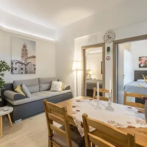 Apartamento Palomia A, Split